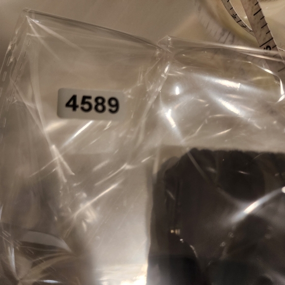 Abercrombie and Fitch women's black long Sleeves Turf sweater size XS - Picture 7 of 7